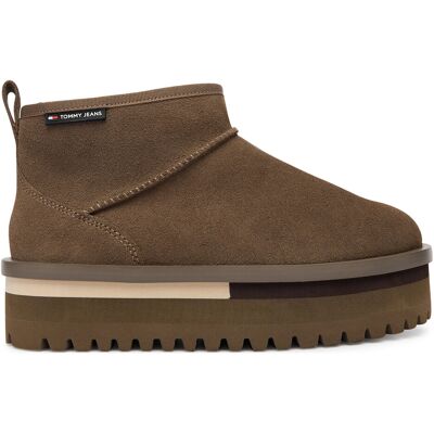 Schneeschuhe Tommy Jeans Tjw Flatform Snow Boot Suede EN0EN02841 Braun 41 female Schneeschuhe Tommy Jeans Tjw Flatform Snow Boot Suede EN0EN02841 Braun 41 female