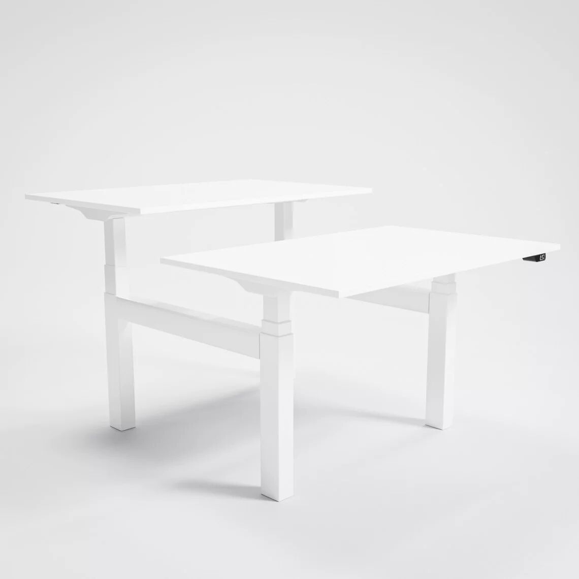 Brizley of Scandinavia Höhenverstellbarer Doppel-Schreibtisch AdjusTable Bench PRO6, Tischplatte Weiß, Stativ Weiß, Größe 140x80 cm