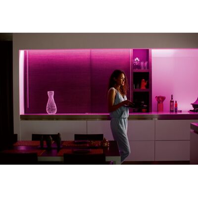 Philips Hue Lightstrip Plus 1 m Erweiterung White & Color Ambiance 950,m Philips Hue Lightstrip Plus 1 m Erweiterung White & Color Ambiance 950,m
