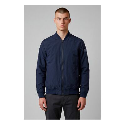 Guess für Herren. M6RL09WJ362 Bomberjacke navy (M), Lässig, Polyester, Marine Guess für Herren. M6RL09WJ362 Bomberjacke navy (M), Lässig, Polyester, Marine