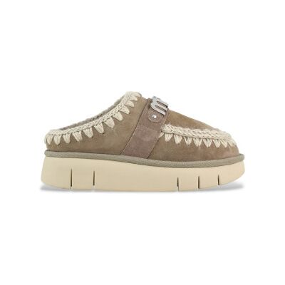 Mou für Damen. MU.FW531001A Bounce Clogs Lederclogs Metall-Logo, taupe (39), 3 bis 5 cm, Keine, Lässig Mou für Damen. MU.FW531001A Bounce Clogs Lederclogs Metall-Logo, taupe (39), 3 bis 5 cm, Keine, Lässig