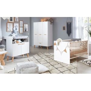 trendteam Babyzimmer "Mats" in weiß matt mit Buche massiv komplett Set 3-teilig mit Wickelkommode Kleiderschrank und Babybett