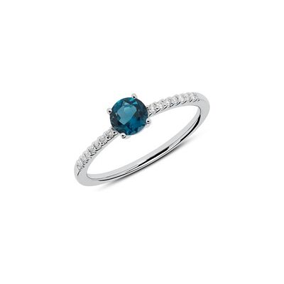 Unique Diamantring aus 585er Weißgold mit Blautopas Unique Diamantring aus 585er Weißgold mit Blautopas