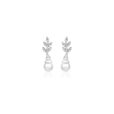 Unique 925er Silber Ohrstecker mit Perlen und Zirkonia Unique 925er Silber Ohrstecker mit Perlen und Zirkonia