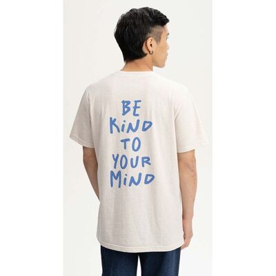 MELA Bio-Herren-T-Shirt "SADHIL" mit Rücken-Print, cream melange/be kind, Gr. M MELA Bio-Herren-T-Shirt "SADHIL" mit Rücken-Print, cream melange/be kind, Gr. M
