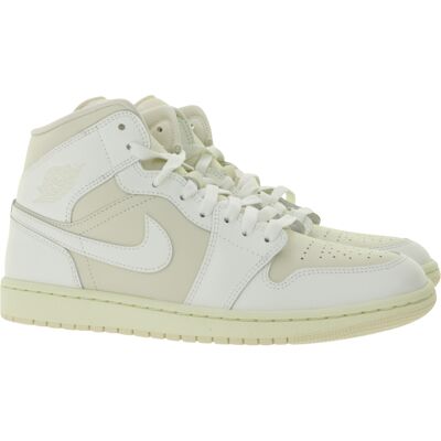 Jordan Hellbraune Sneakers - City Style - Sneaker Typ Jordan Hellbraune Sneakers - City Style - Sneaker Typ