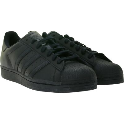 adidas Superstar Damen Sneaker mit ikonischem Shell Toe Design Echtleder-Schuhe Low Top Sneaker EG4957 Schwarz - weiblich - Size: 39 1/3 adidas Superstar Damen Sneaker mit ikonischem Shell Toe Design Echtleder-Schuhe Low Top Sneaker EG4957 Schwarz - weiblich - Size: 39 1/3