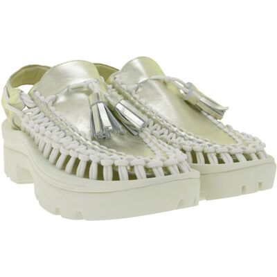 Moderne KEEN UNEEK PLT Tassel Unisex Leder Plateau-Sandalen – Stylische Freizeitsandalen mit innovativem Zwei-Kordel-Design 1030338 Champagne Gold/Star White - neutral - Size: 43 Moderne KEEN UNEEK PLT Tassel Unisex Leder Plateau-Sandalen – Stylische Freizeitsandalen mit innovativem Zwei-Kordel-Design 1030338 Champagne Gold/Star White - neutral - Size: 43
