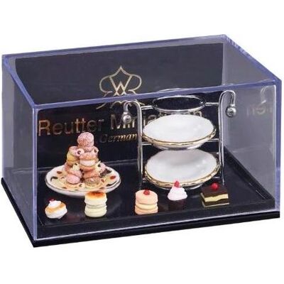 Reutter, Miniaturen, "Teatime" - Kuchen Etagere aus Metall mit Macarons Reutter, Miniaturen, "Teatime" - Kuchen Etagere aus Metall mit Macarons