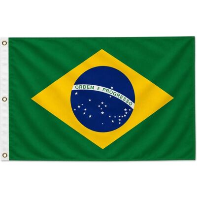 trends4cents, Fahne, Flagge Brasilien 90 x 150 cm Fahne mit 2 Ösen 100g/m² Stoffgewicht Hissflagge f. Mast (90 x 150 cm) trends4cents, Fahne, Flagge Brasilien 90 x 150 cm Fahne mit 2 Ösen 100g/m² Stoffgewicht Hissflagge f. Mast (90 x 150 cm)