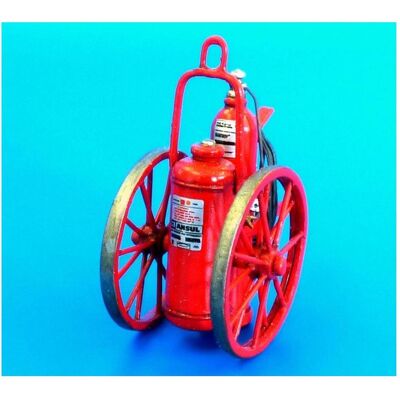 Plus Model Extinguisher wheeled 150LB Plus Model Extinguisher wheeled 150LB