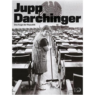 Various Publishers Jupp Darchinger, Sachbücher von Thorsten Valk, Laura Valentini, Anja Kruke, Klara Niemann, Katja Wollenberg, Adelheid Komenda Various Publishers Jupp Darchinger, Sachbücher von Thorsten Valk, Laura Valentini, Anja Kruke, Klara Niemann, Katja Wollenberg, Adelheid Komenda
