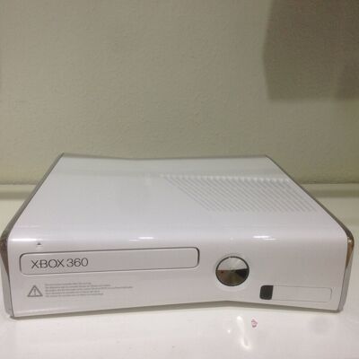 Microsoft Xbox 360 Slim 320gb Weiß Microsoft Xbox 360 Slim 320gb Weiß