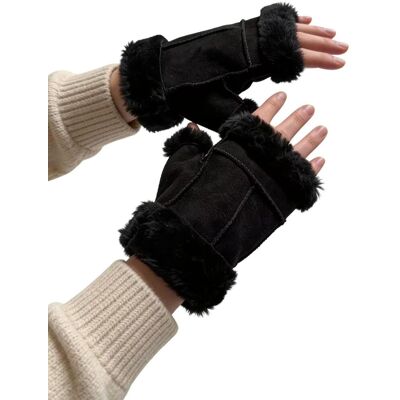 Hollert Fingerlose Handschuhe aus Lammfell in Schwarz - warm & zeitlos female Hollert Fingerlose Handschuhe aus Lammfell in Schwarz - warm & zeitlos female