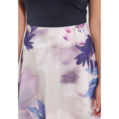 40 Cocktailkleid aus Materialmix female 40 Cocktailkleid aus Materialmix female