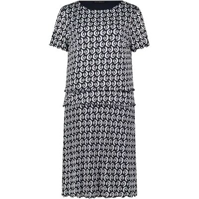 48 Kleid Kurz 1/2 Arm female 48 Kleid Kurz 1/2 Arm female