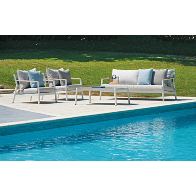 Set Bestehend Aus 2 Sesseln, Sofa Und Couchtisch Aus Weißem Aluminium Maligi Home Mg/edera Weiß Set Bestehend Aus 2 Sesseln, Sofa Und Couchtisch Aus Weißem Aluminium Maligi Home Mg/edera Weiß