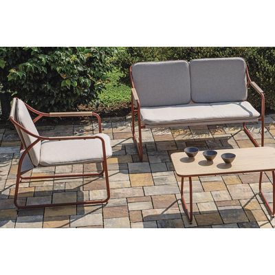 Set Bestehend Aus 2-sitzer-sofa, 2 Sesseln Aus Ecruem Textilene Und Couchtisch. Gestell Maligi Home Mg-gaia Rot Ecrù Set Bestehend Aus 2-sitzer-sofa, 2 Sesseln Aus Ecruem Textilene Und Couchtisch. Gestell Maligi Home Mg-gaia Rot Ecrù