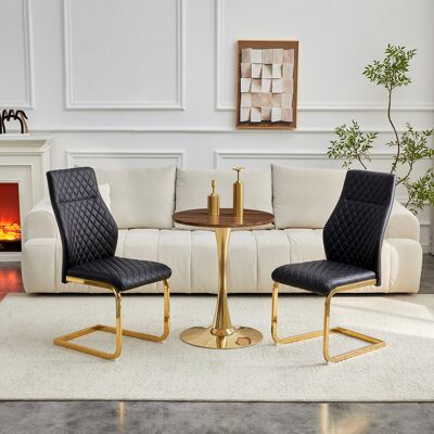 KELLANY Tisch- Und Stuhlset. Runder 60 Cm Tisch Aus Mdf Mit Walnussholz-optik, Goldfarbenem Stützfuß, Kombiniert Mit 2 Schwarzen Esszimmerstühlen Mit Rautenmuster-design Und Goldfarbenem Metallgestell. KELLANY Tisch- Und Stuhlset. Runder 60 Cm Tisch Aus Mdf Mit Walnussholz-optik, Goldfarbenem Stützfuß, Kombiniert Mit 2 Schwarzen Esszimmerstühlen Mit Rautenmuster-design Und Goldfarbenem Metallgestell.