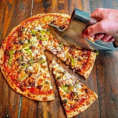 JUTE Das Kleine Wikinger-axt Ist Ein Hochwertiger Und Praktischer Pizzaschneider Aus Edelstahl, Ideal Als Geschenk Für Die Feiertage. JUTE Das Kleine Wikinger-axt Ist Ein Hochwertiger Und Praktischer Pizzaschneider Aus Edelstahl, Ideal Als Geschenk Für Die Feiertage.