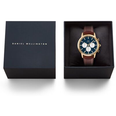 Daniel Wellington Uhr Iconic Chronograph St Mawes Arctic Panda DW00100875 Braun NOSIZE male Daniel Wellington Uhr Iconic Chronograph St Mawes Arctic Panda DW00100875 Braun NOSIZE male