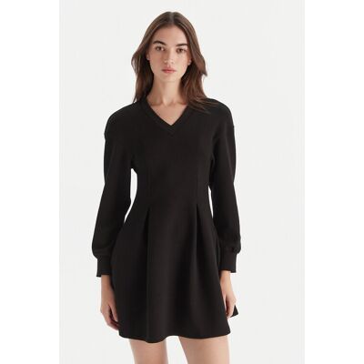 Armani Exchange Strickkleid XW001288 AF16111 UC001 Schwarz Regular Fit L female Armani Exchange Strickkleid XW001288 AF16111 UC001 Schwarz Regular Fit L female