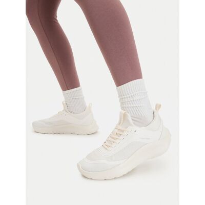 Calvin Klein Sneakers Light Runner Sock Mesh Lycra HW0HW03023 Creme 38 female Calvin Klein Sneakers Light Runner Sock Mesh Lycra HW0HW03023 Creme 38 female