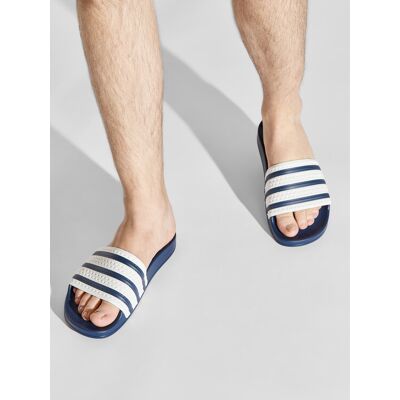 adidas Pantoletten adilette G16220 Weiß 37 male adidas Pantoletten adilette G16220 Weiß 37 male