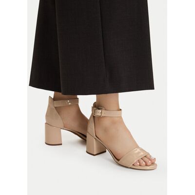 Clarks Sandalen Ezoria Mae 26181299 Beige 36 female Clarks Sandalen Ezoria Mae 26181299 Beige 36 female
