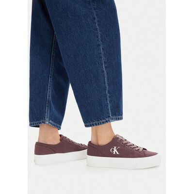 Calvin Klein Jeans Sneakers Vulc Flatform Low Canvas Mg YW0YW01763 Dunkelrot 37 female Calvin Klein Jeans Sneakers Vulc Flatform Low Canvas Mg YW0YW01763 Dunkelrot 37 female