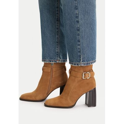 Badura Stiefeletten EO-VIV-1 Braun 39 female Badura Stiefeletten EO-VIV-1 Braun 39 female