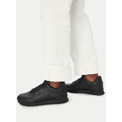 Tommy Hilfiger Sneakers Light Eva Runner FM0FM05906 Schwarz 46 male Tommy Hilfiger Sneakers Light Eva Runner FM0FM05906 Schwarz 46 male