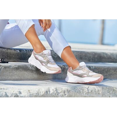 LASCANA Modell 38 Weiße Textile Sneaker - Sneaker LASCANA Modell 38 Weiße Textile Sneaker - Sneaker