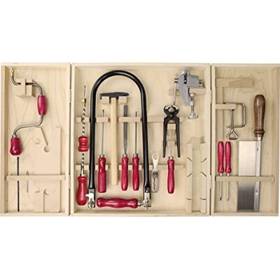 Pebaro 406 Qualitäts-Öko-Laubsägeschrank, 26 Teile, komplettes Set im Holzschrank ohne Kunststoff, Stahlwerkzeuge, Laubsägebogen made in Germany, Basteln mit Holz, Bastelset, Geschenkidee für Kinder Pebaro 406 Qualitäts-Öko-Laubsägeschrank, 26 Teile, komplettes Set im Holzschrank ohne Kunststoff, Stahlwerkzeuge, Laubsägebogen made in Germany, Basteln mit Holz, Bastelset, Geschenkidee für Kinder