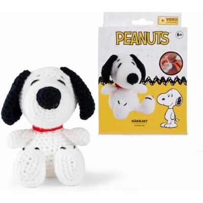 Simba Peanuts Snoopy Häkelset – Kreativset mit Garn, Nadeln und Anleitung, DIY Set zum Häkeln von Snoopy, inkl. Ausstopfmaterial und Video-Anleitung, Bastelspielzeug, ab 6 Jahre Simba Peanuts Snoopy Häkelset – Kreativset mit Garn, Nadeln und Anleitung, DIY Set zum Häkeln von Snoopy, inkl. Ausstopfmaterial und Video-Anleitung, Bastelspielzeug, ab 6 Jahre