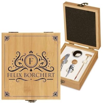 Maverton Weinöffner-Set personalisiert Weinset Sommelier Set, Bambus, Braun Geschenkbox Holzbox + 4er Weinzubehörset, aus Bambus, Geschenk zum Geburtstag für Herren, Weihnachtsgeschenke Maverton Weinöffner-Set personalisiert Weinset Sommelier Set, Bambus, Braun Geschenkbox Holzbox + 4er Weinzubehörset, aus Bambus, Geschenk zum Geburtstag für Herren, Weihnachtsgeschenke
