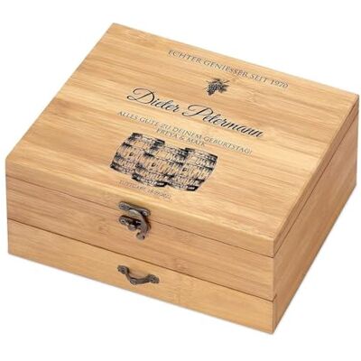 Maverton 8er Weinöffner-Set personalisiert, Bambus Weinset Sommelier Set Weinset Sommelier Set, Geschenkbox Holzbox + 8er Weinzubehörset, Geschenk zum Geburtstag für Männer Maverton 8er Weinöffner-Set personalisiert, Bambus Weinset Sommelier Set Weinset Sommelier Set, Geschenkbox Holzbox + 8er Weinzubehörset, Geschenk zum Geburtstag für Männer