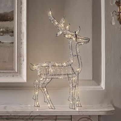 Lights4fun Light4fun Beleuchteter perlenbesetzter Hirsch mit 50 warmweißen LEDs batteriebetrieben & mit Timer Weihnachtsfigur für innen und außen Weihnachtsdeko Beleuchtung Garten Haus Lights4fun Light4fun Beleuchteter perlenbesetzter Hirsch mit 50 warmweißen LEDs batteriebetrieben & mit Timer Weihnachtsfigur für innen und außen Weihnachtsdeko Beleuchtung Garten Haus