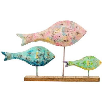 DRW Figur mit 3 Eisenfischen mit Holzsockel in Blau, Rosa und Grün, 83 x 16 x 51 cm DRW Figur mit 3 Eisenfischen mit Holzsockel in Blau, Rosa und Grün, 83 x 16 x 51 cm