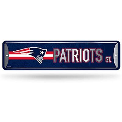 Rico Industries NFL New England Patriots Home Decor Metall-Straßenschild (10,2 x 38,1 cm) – ideal für Zuhause, Büro, Schlafzimmer und Männerhöhle – hergestellt, Silber Rico Industries NFL New England Patriots Home Decor Metall-Straßenschild (10,2 x 38,1 cm) – ideal für Zuhause, Büro, Schlafzimmer und Männerhöhle – hergestellt, Silber