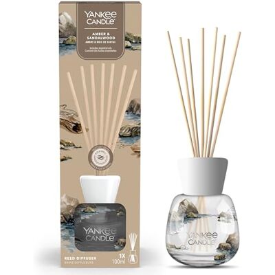 Yankee Candle Signature Diffusor mit Rattanstäbchen Amber & Sandalwood 100ml bis zu 10 Wochen Duft Recycelbare Verpackung Perfekte Geschenke für Frauen Yankee Candle Signature Diffusor mit Rattanstäbchen Amber & Sandalwood 100ml bis zu 10 Wochen Duft Recycelbare Verpackung Perfekte Geschenke für Frauen