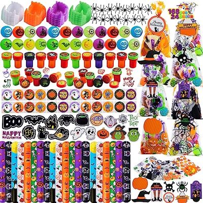 JOYIN 24 Stück vorverpackte Halloween-Spielzeug-Sets für Kinder inklusive Vampirzähne, Hüpfbälle, Spinnen, Halloween-Stempel, Aufkleber, für Halloween Süßes oder Saures, Party Geschenk-Set JOYIN 24 Stück vorverpackte Halloween-Spielzeug-Sets für Kinder inklusive Vampirzähne, Hüpfbälle, Spinnen, Halloween-Stempel, Aufkleber, für Halloween Süßes oder Saures, Party Geschenk-Set