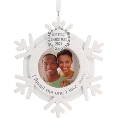 Hallmark Dayspring Our First Christmas Fotohalter 2024 Weihnachtsdekoration Hallmark Dayspring Our First Christmas Fotohalter 2024 Weihnachtsdekoration
