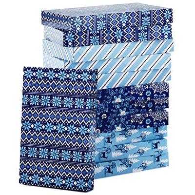 Hallmark 5XBC1113 Gestaltete Hemdboxen, Urlaubsthema Shirt-Boxen Snowy Blues Schneeflocken, Streifen, Pullover-Muster, Rentier, Papier, Feiertag, 12 Stück Hallmark 5XBC1113 Gestaltete Hemdboxen, Urlaubsthema Shirt-Boxen Snowy Blues Schneeflocken, Streifen, Pullover-Muster, Rentier, Papier, Feiertag, 12 Stück