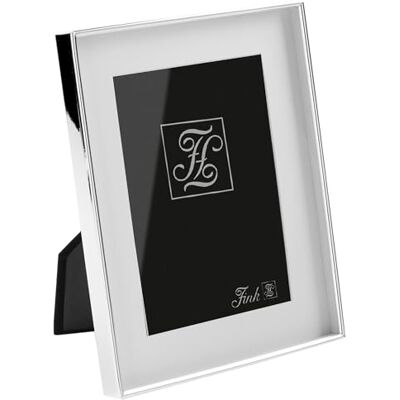 Fink Bilderrahmen 13x18 silber rechteckig – Fotorahmen versilbert anlaufgeschützt – Passepartout 13x18 Bilder Rahmen Maße 18 x 23 cm – Muttertag Geschenk für Frauen Geburtstag Hochzeitsgeschenk Fink Bilderrahmen 13x18 silber rechteckig – Fotorahmen versilbert anlaufgeschützt – Passepartout 13x18 Bilder Rahmen Maße 18 x 23 cm – Muttertag Geschenk für Frauen Geburtstag Hochzeitsgeschenk