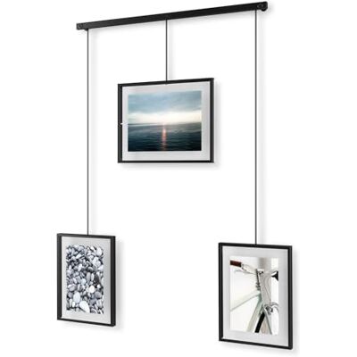 Umbra Exhibit Foto Collage Bilderrahmen – Flexibles Bilderrahmen-Set zur Horizontalen und Diagonalen Anbringung für 3 Photos, Kunstdrucke, Bilder, 10x15 und 13x18 cm, Schwarz Umbra Exhibit Foto Collage Bilderrahmen – Flexibles Bilderrahmen-Set zur Horizontalen und Diagonalen Anbringung für 3 Photos, Kunstdrucke, Bilder, 10x15 und 13x18 cm, Schwarz