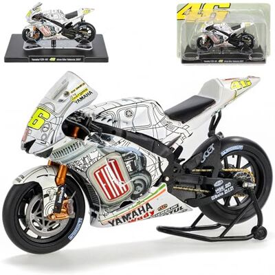 Ixo Yamah. 2007 YZR-M1 Valentino.Rossi Show Bike Valencia Mit Sockel 1/18 Modell Motorrad Ixo Yamah. 2007 YZR-M1 Valentino.Rossi Show Bike Valencia Mit Sockel 1/18 Modell Motorrad