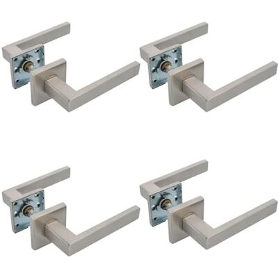 Amig – 4er-Pack Türgriff-Garnituren mit Rosette für Innentüren – Modell SUKI – 54 x 54 mm – Vierkantstift 8 mm – Elegantes und schlichtes Design – Silbermatter Edelstahl Amig – 4er-Pack Türgriff-Garnituren mit Rosette für Innentüren – Modell SUKI – 54 x 54 mm – Vierkantstift 8 mm – Elegantes und schlichtes Design – Silbermatter Edelstahl