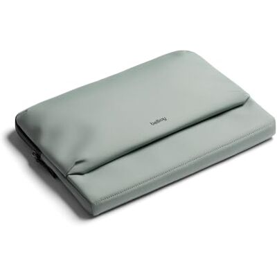 Bellroy Laptop Caddy, Gepolsterte Hülle für 16-Zoll-Laptops Eucalyptus 16-Zoll-Laptophülle mit schlankem, schützendem Design für den täglichen Gebrauch Bellroy Laptop Caddy, Gepolsterte Hülle für 16-Zoll-Laptops Eucalyptus 16-Zoll-Laptophülle mit schlankem, schützendem Design für den täglichen Gebrauch