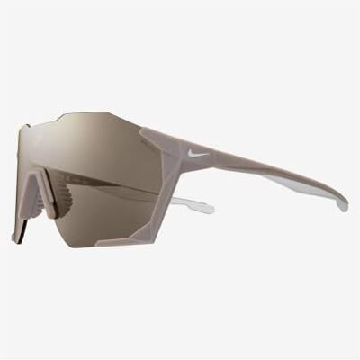 Nike Charged Shield IB3518X Sport Sonnenbrille Running Cycling Outdoor Performance Sunglasses, Matte College Grey/Gold Mir, One Size Nike Charged Shield IB3518X Sport Sonnenbrille Running Cycling Outdoor Performance Sunglasses, Matte College Grey/Gold Mir, One Size